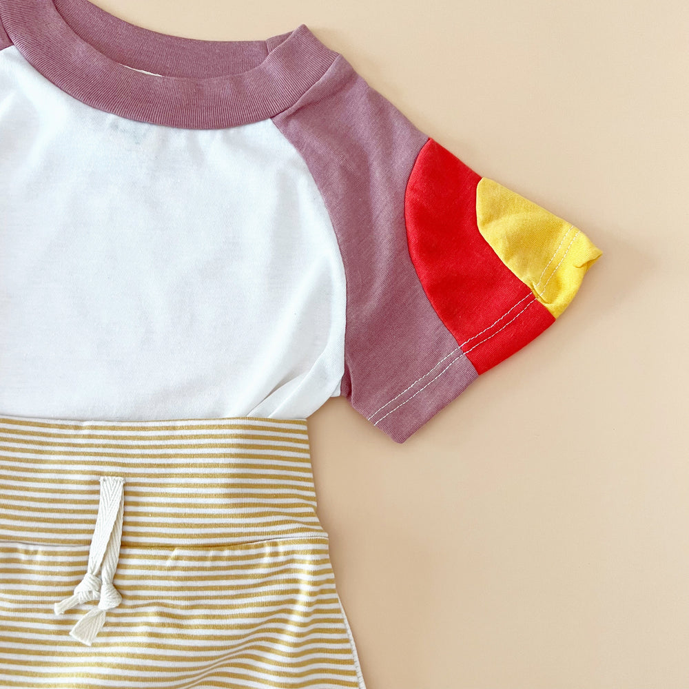 
            
                Load image into Gallery viewer, Mauve Lava Lamp Tee - BohemianBabies
            
        