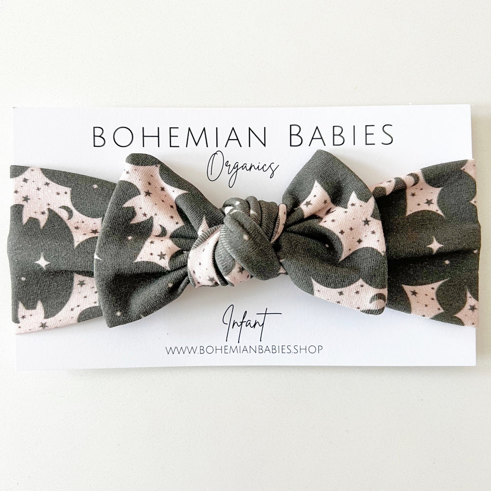 
            
                Load image into Gallery viewer, Starry Bat Organic Bow Headband - BohemianBabies
            
        