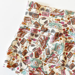 Retro Love Organic Shorties - BohemianBabies