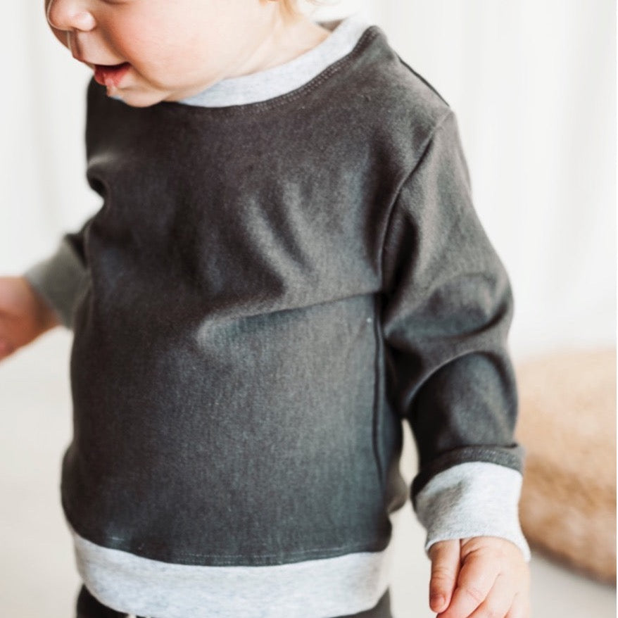 
            
                Load image into Gallery viewer, Raven Organic French Terry Sweatshirt - BohemianBabies
            
        