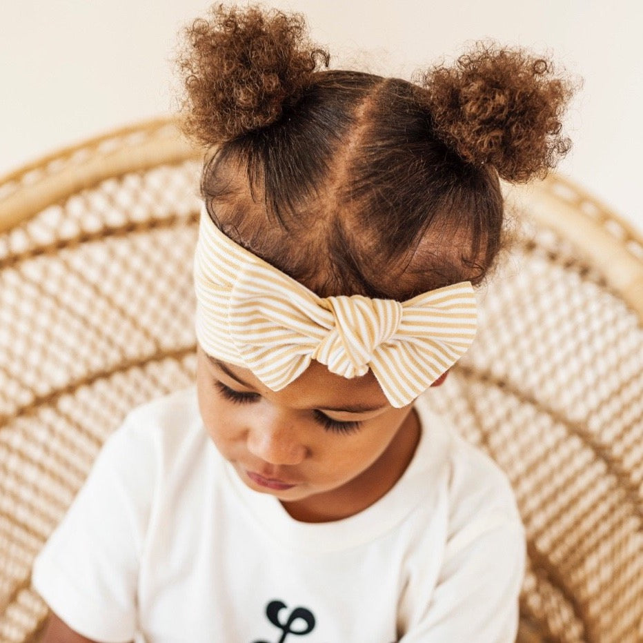 
            
                Load image into Gallery viewer, Golden Stripe Bamboo Bow Headband - BohemianBabies
            
        